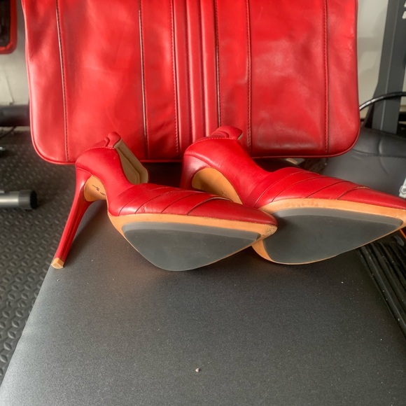 Brand New L.A.M.B red pumps heels, in GORGEOUS condition 🥰!! - Picture 2 of 7